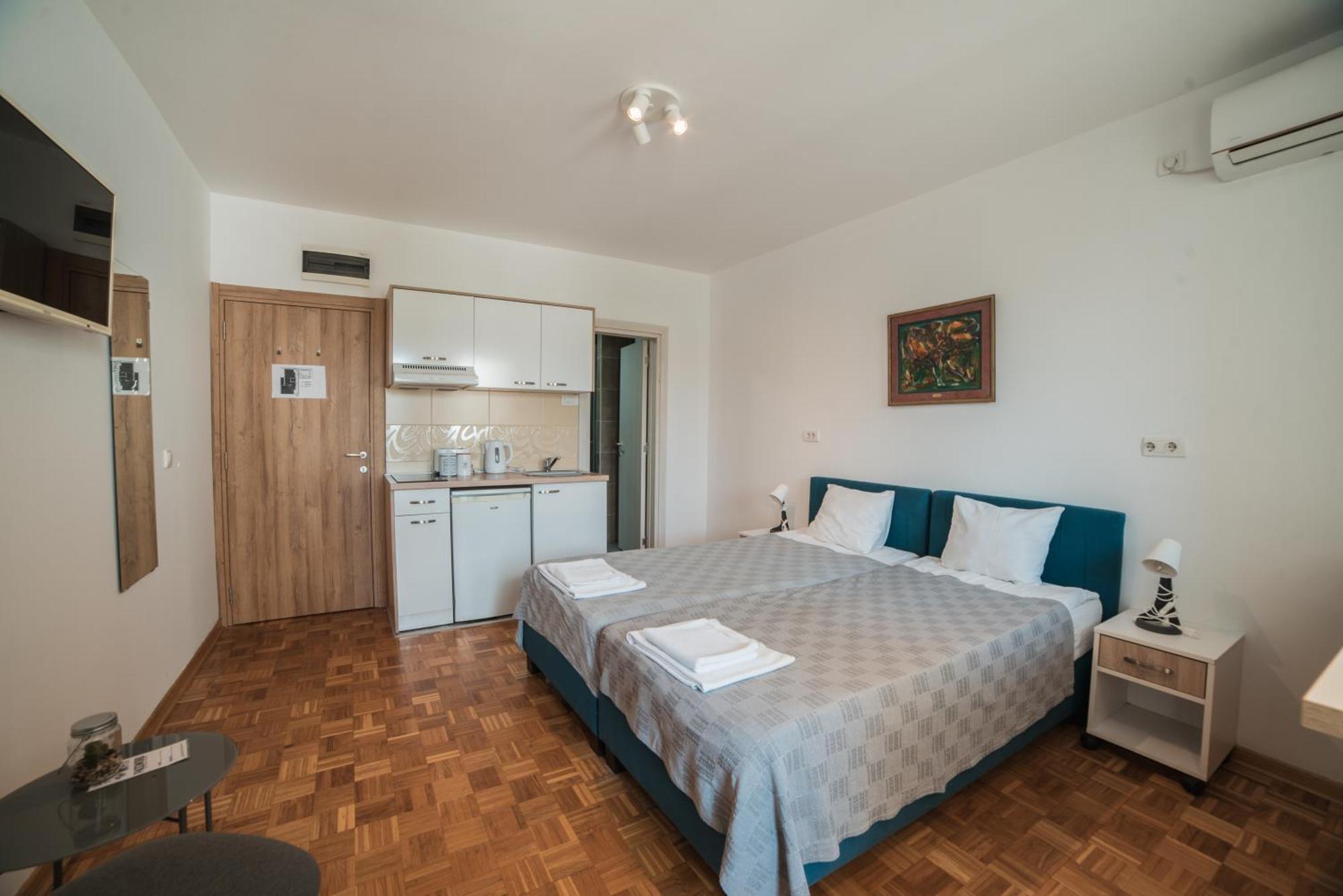 Arena East Apartment Белград Екстериор снимка